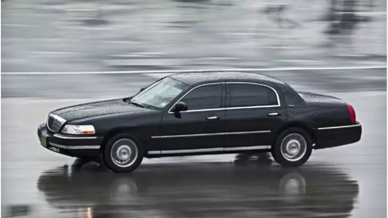 Deluxe Limousine Service: Elevating Travel Across Los Angeles and Beyond